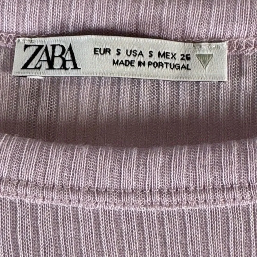 ZARA‎ Lilac Purple Ribbed Long Sleeve Crew Neck Cropped Top S Streetwear 73-39